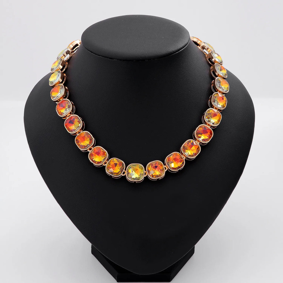 La Rivière — Caramel / Collier