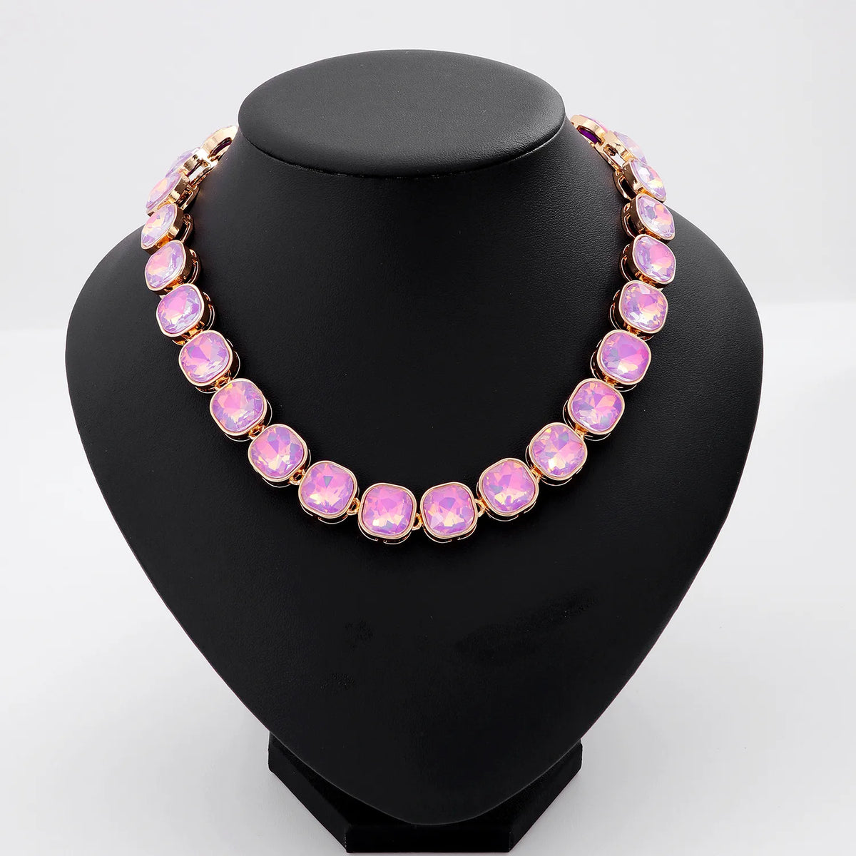 La Rivière — Violet / Collier